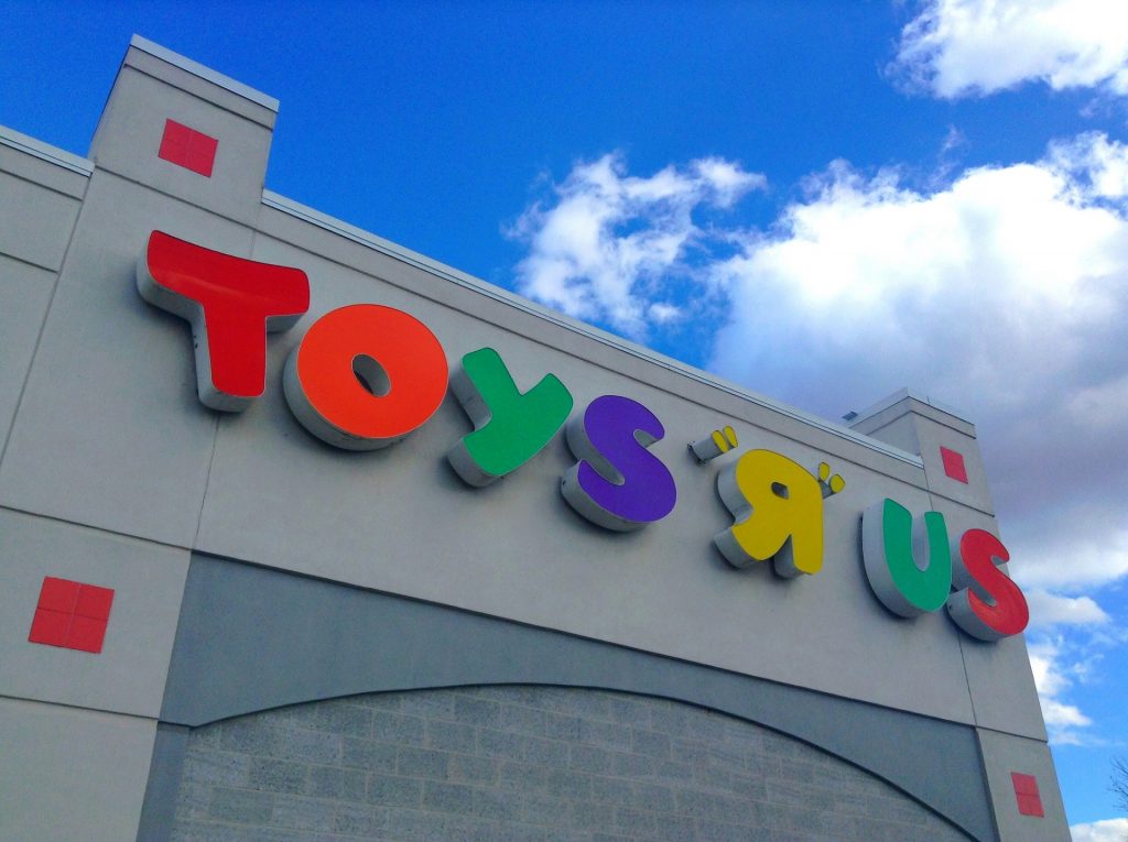 Toys R Us Going Out of Business