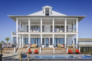 Large House With Pool