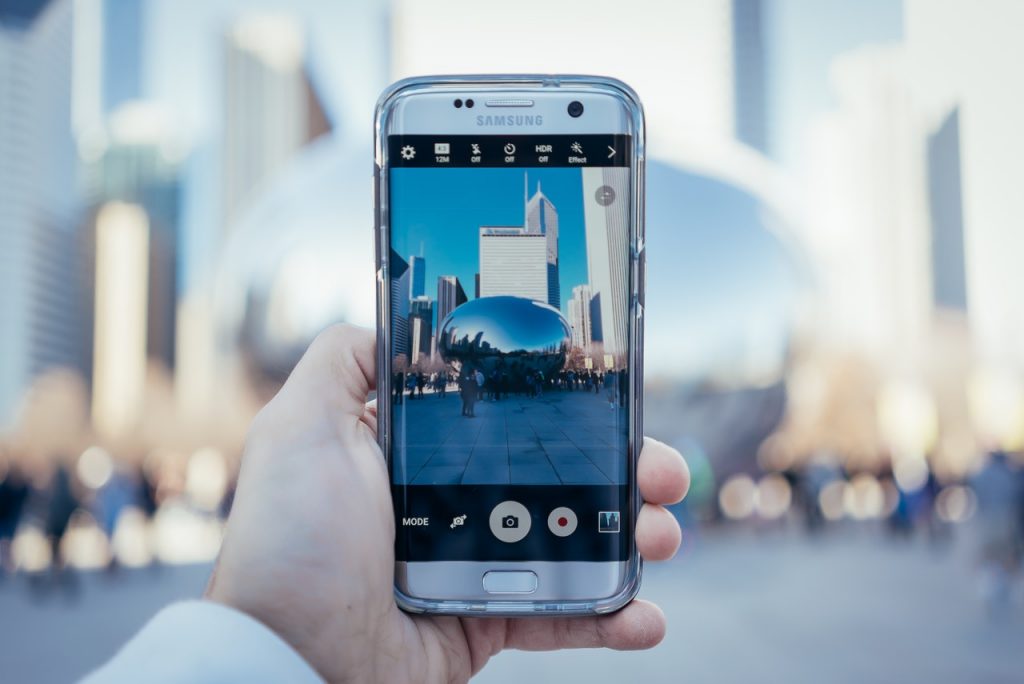 Mobile Phone Cloud Gate Photo