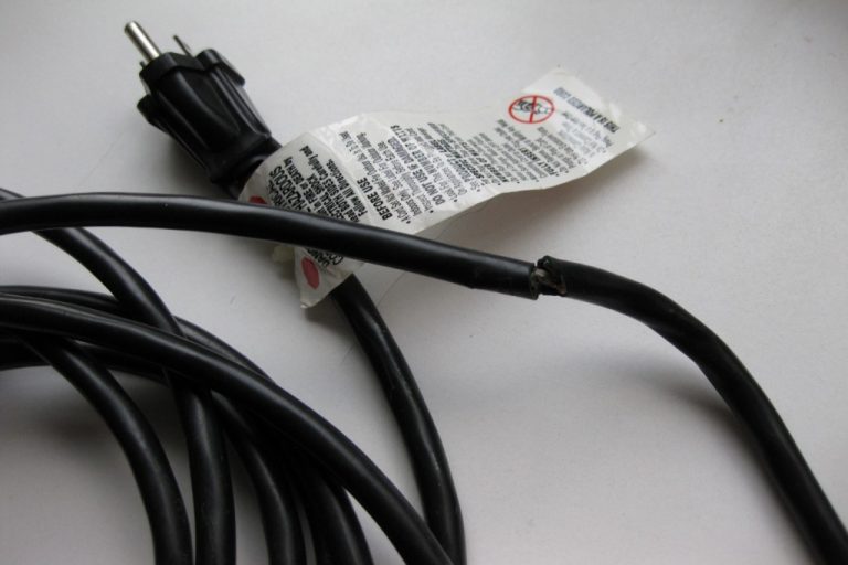 How to Repair an Extension Cord That's Been Cut Good Money Sense